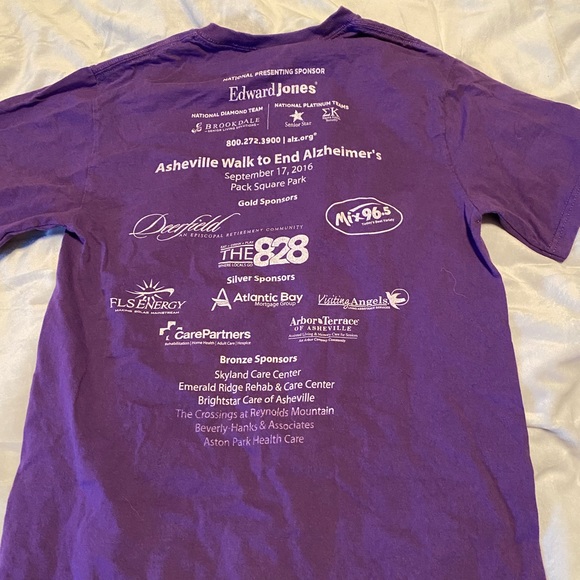 Stop Alzheimer’s t-shirt size small never worn - Picture 3 of 3